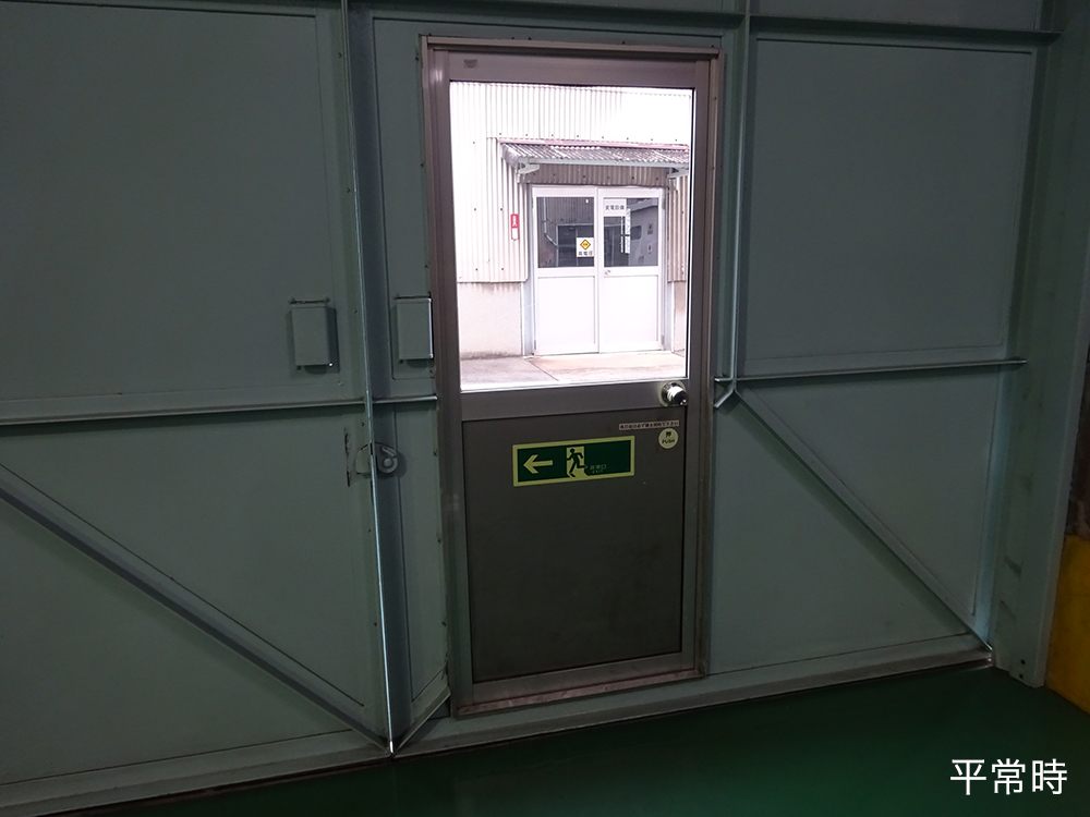 蓄光式誘導標識(平常時)